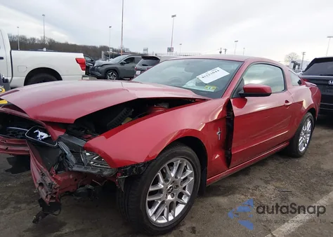 2013 Ford Mustang V6 Premium z USA, uszkodzony, nr VIN 1ZVBP8AM9D5258544
